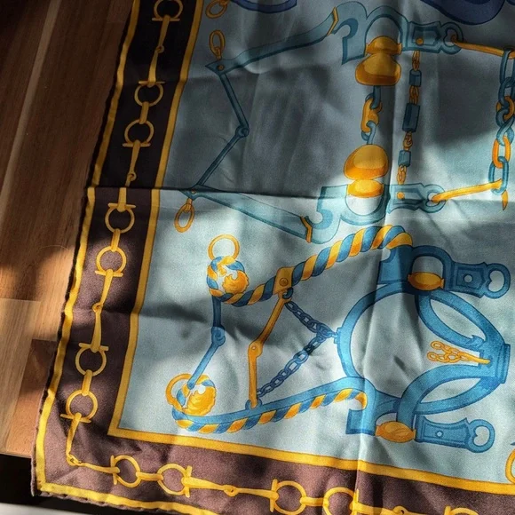 Gucci Blue and Gold Equestrian Scarf - Picture 4 of 5
